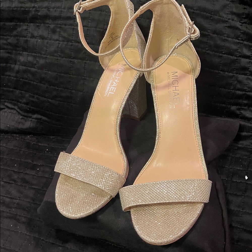 Michael kors sascha glitter silver block heel ankle sandals euc 8.5m